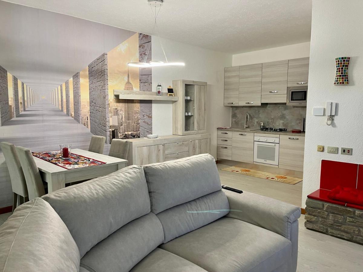 Lukas Home Con Il Cuore Appartamento 3 Camere Al Piano Terra E Appartamento 1 Camera In Taverna Мероне Экстерьер фото